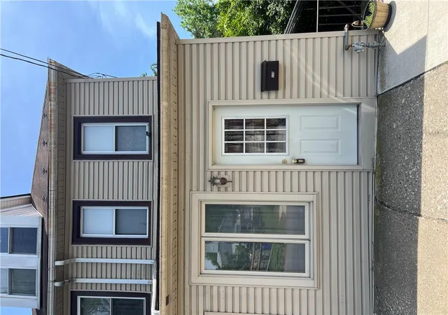 Homes for sale in Easton, PA | 225 E St Joseph St, Easton, PA 18042 | MLS# 779234