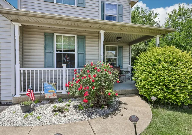 3rd image of 50 Crown Dr, Easton, PA 18040 | MLS# 778772