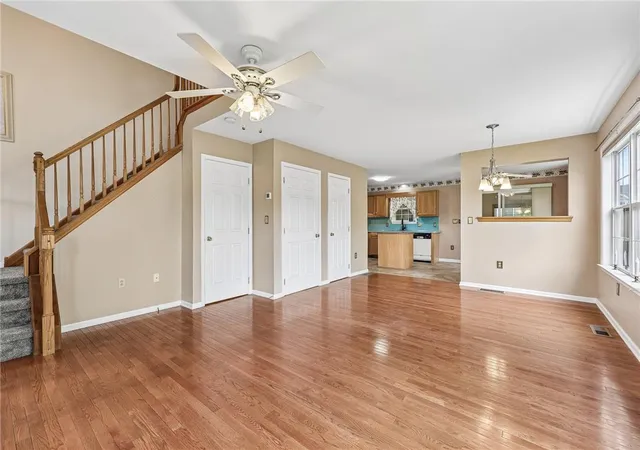 4th image of 50 Crown Dr, Easton, PA 18040 | MLS# 778772