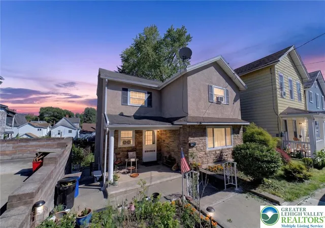 Homes for sale in Scranton City, PA | 212 N Bromley Ave, Scranton City, PA 18504 | MLS# 778448