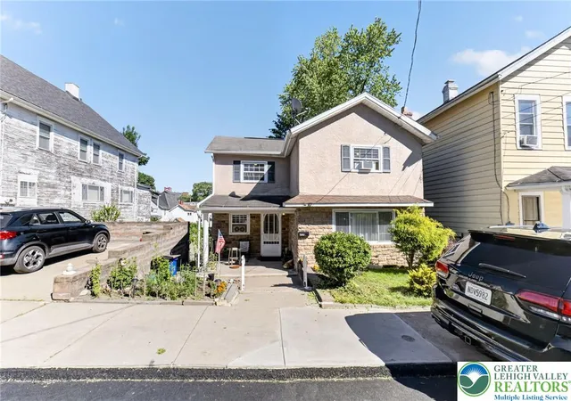 Homes for sale in Scranton City, PA | 212 N Bromley Ave, Scranton City, PA 18504 | MLS# 778448