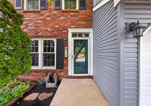Homes for sale in Macungie, PA | 239 Village Walk Dr, Macungie, PA 18062 | MLS# 779124