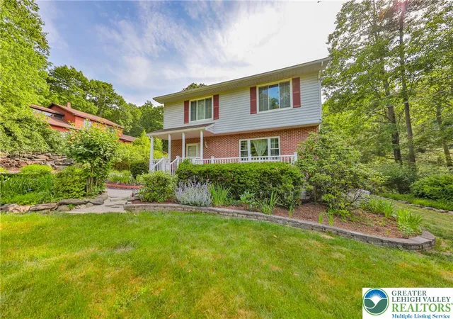 2nd image of 2235 Sky High Dr, Jackson Twp, PA 18321 | MLS# 778836