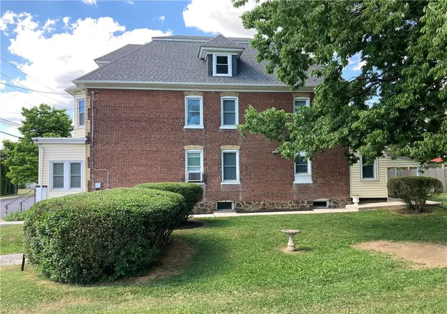 Photo 3 of Sale Pending at 840 Packer, Easton, PA 18042 | MLS# 779151 | Listing updated on 2026-06-23
