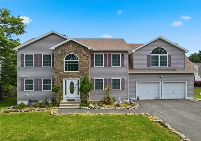 Homes for sale in Tunkhannock Twp, PA | 1091 Clover Rd, Tunkhannock Twp, PA 18334 | MLS# 779279