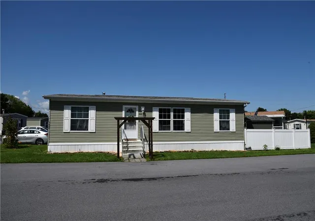 Homes for sale in Upper Macungie Twp, PA | 7424 Marquis Dr, Upper Macungie Twp, PA 18087 | MLS# 779313