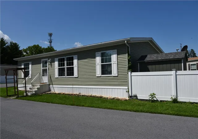 Homes for sale in Upper Macungie Twp, PA | 7424 Marquis Dr, Upper Macungie Twp, PA 18087 | MLS# 779313
