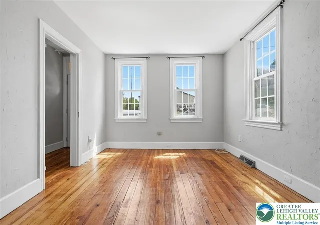 Homes for sale in Hellertown, PA | 318 Northampton St, Hellertown, PA 18055 | MLS# 777766