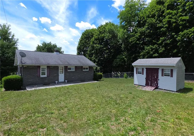 Homes for sale in Bushkill Twp, PA | 1237 Keller Rd, Bushkill Twp, PA 18091 | MLS# 779274