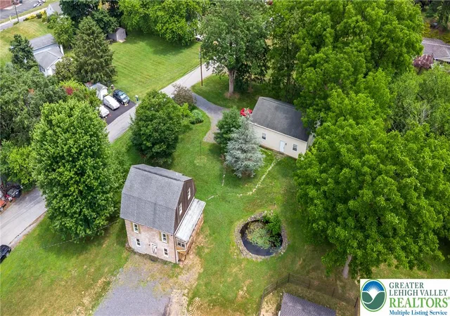 Homes for sale in Lower Saucon Twp, PA | 1815 Leithsville Rd, Lower Saucon Twp, PA 18055 | MLS# 779345