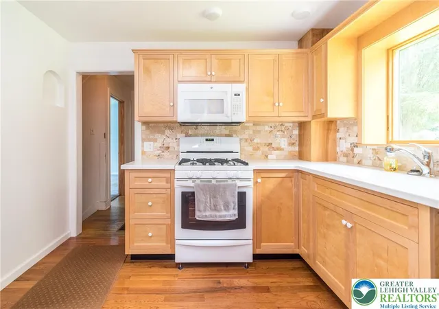 Homes for sale in Lower Saucon Twp, PA | 1815 Leithsville Rd, Lower Saucon Twp, PA 18055 | MLS# 779345