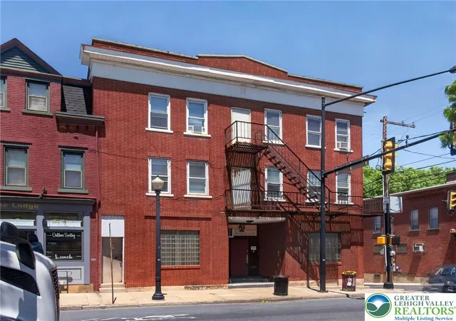 3rd image of 429 E 4Th St, Bethlehem, PA 18015 | MLS# 777760
