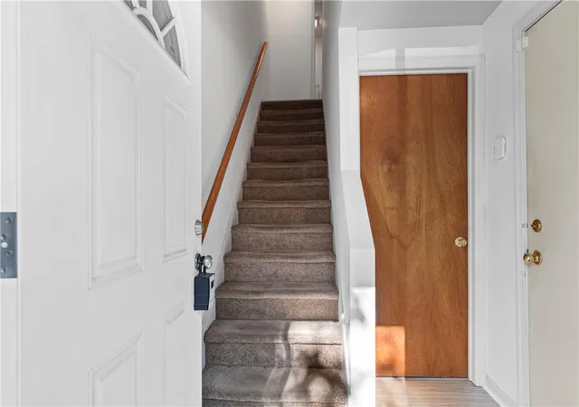 Photo 4 of Sale Pending at 941 S Armour St, Allentown, PA 18103 | MLS# 779424 | Listing updated on 2026-06-30