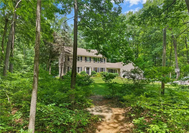 Homes for sale in Springfield Twp, PA | 2763 Township Rd, Springfield Twp, PA 18077 | MLS# 779365