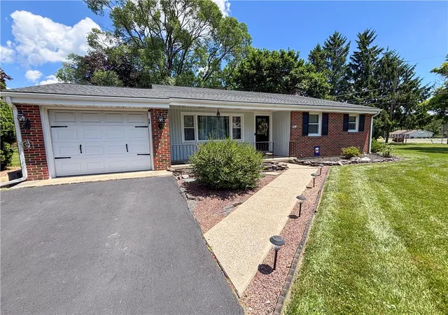 Homes for sale in Bath Boro, PA | 8602 Penny Dr, Bath Boro, PA 18014 | MLS# 779430