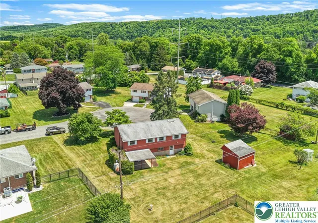 Homes for sale in Bethlehem Twp, PA | 1461 1St St, Bethlehem Twp, PA 18020 | MLS# 779123