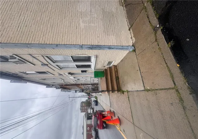 Homes for sale in Allentown City, PA | 335 14Th St, Allentown City, PA 18102 | MLS# 779353