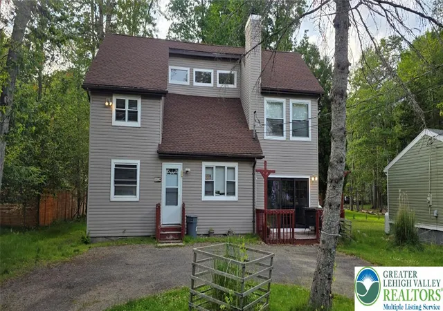 Homes for sale in Coolbaugh Twp, PA | 2396 Winding Way, Coolbaugh Twp, PA 18466 | MLS# 779492