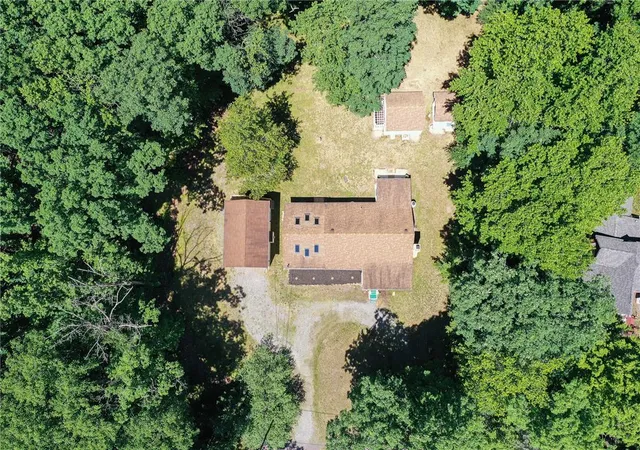 2nd image of 74 Lake Dr, White Haven, PA 18661 | MLS# 778556