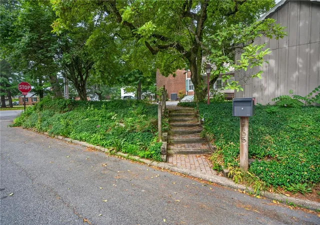 Photo 3 of Single family home for sale at 765 E Macada Rd, Bethlehem, PA 18017 | MLS# 779380 | Listing updated on 2026-07-30