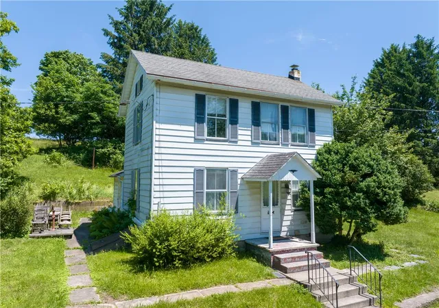 1st image of 2530 5th St, Bath, PA 18014 | MLS# 779431