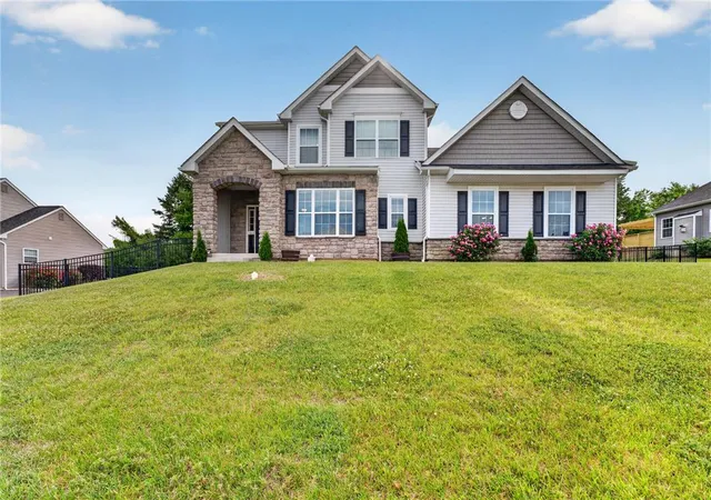 1st image of 1011 Fehnel Dr, Palmer Twp, PA 18045 | MLS# 779547