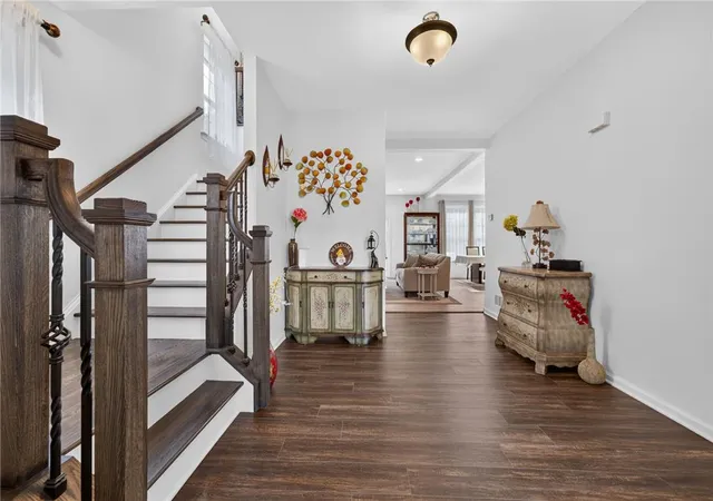 2nd image of 1011 Fehnel Dr, Palmer Twp, PA 18045 | MLS# 779547