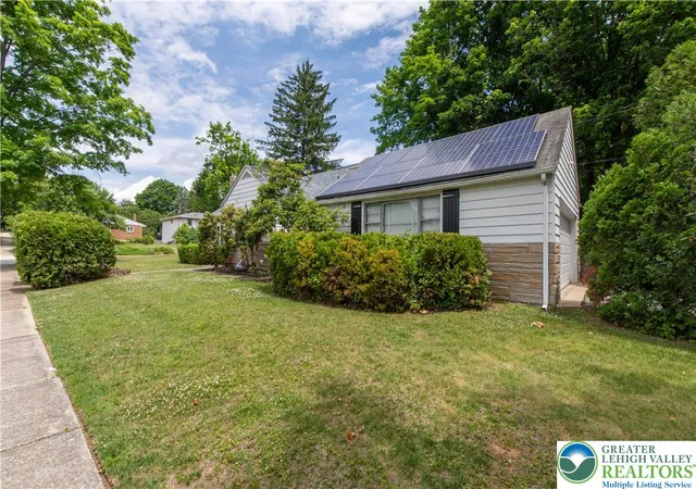 3rd image of 855 N Main St, Allentown, PA 18104 | MLS# 779540