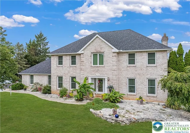 Homes for sale in North Whitehall Twp, PA | 3739 Lindy Dr, North Whitehall Twp, PA 18069 | MLS# 778991