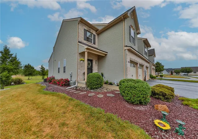 Homes for sale in Lower Nazareth Twp, PA | 4442 Elmwood Dr, Lower Nazareth Twp, PA 18064 | MLS# 779546