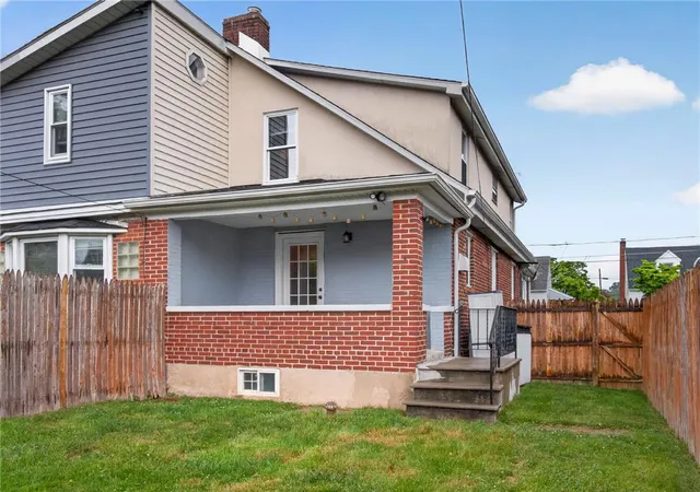 Homes for sale in Hellertown, PA | 1056 Detweiler Ave, Hellertown, PA 18055 | MLS# 779535