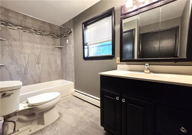 13th image of 325 Delong, Emmaus Boro, PA 18049 | MLS# 779634
