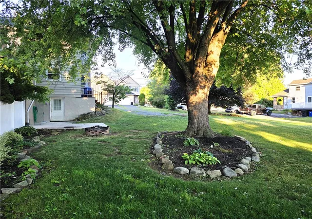 4th image of 325 Delong, Emmaus Boro, PA 18049 | MLS# 779634