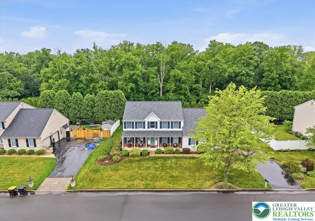 Homes for sale in Upper Nazareth Twp, PA | 2011 Fieldview Dr, Upper Nazareth Twp, PA 18064 | MLS# 779580