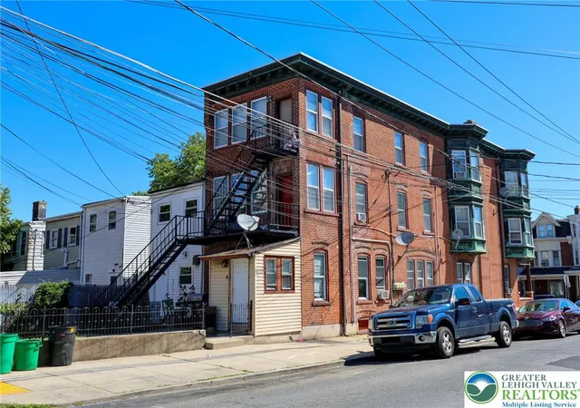 Homes for sale in Allentown City, PA | 140 14Th St, Allentown City, PA 18102 | MLS# 779605