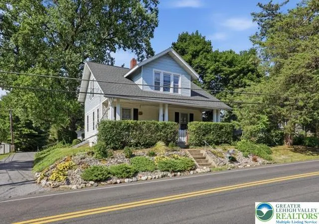 Homes for sale in Lower Saucon Twp, PA | 2021 Leithsville Rd, Lower Saucon Twp, PA 18055 | MLS# 779467