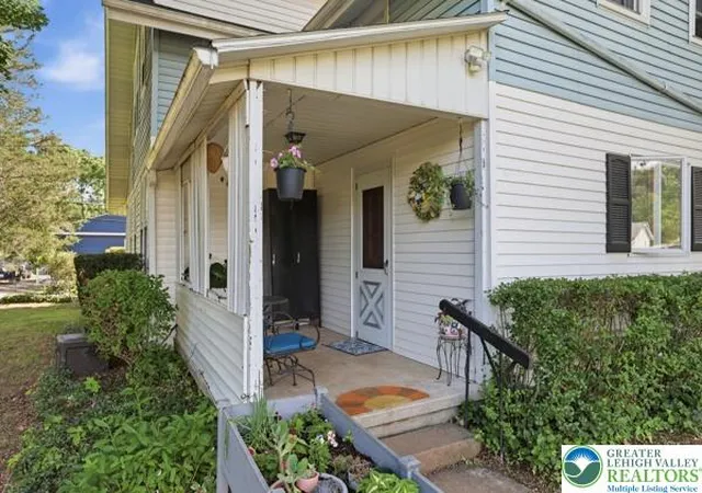 Homes for sale in Lower Saucon Twp, PA | 2021 Leithsville Rd, Lower Saucon Twp, PA 18055 | MLS# 779467