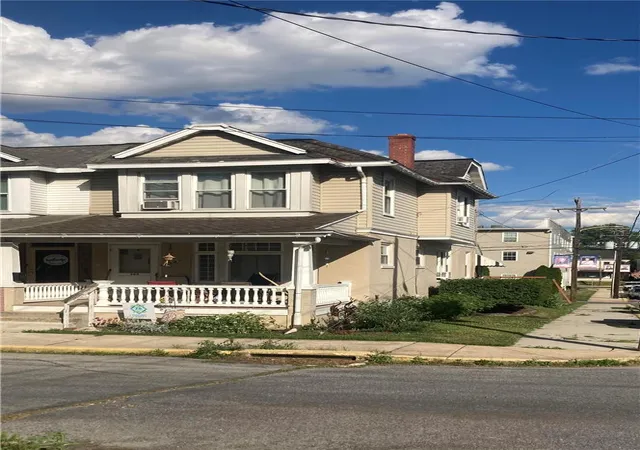1st image of 300 Walnut St, Kutztown, PA 19530 | MLS# 779649