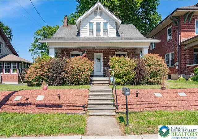 Homes for sale in Macungie Boro, PA | 213 E Main St, Macungie Boro, PA 18062 | MLS# 779625