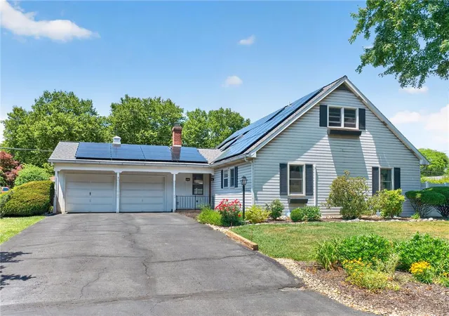 2nd image of 1319 Warba Dr, Allentown, PA 18104 | MLS# 779697