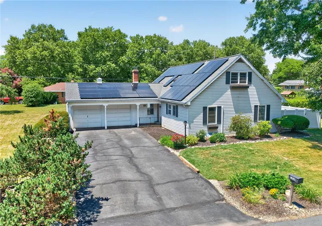 5th image of 1319 Warba Dr, Allentown, PA 18104 | MLS# 779697