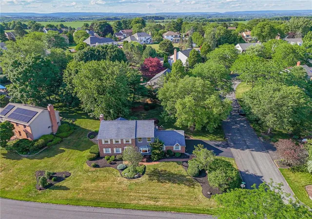 Homes for sale in Upper Macungie Twp, PA | 1717 Laurel Ln, Upper Macungie Twp, PA 18069 | MLS# 779657