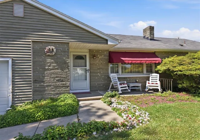 4th image of 3779 Sycamore Dr, Easton, PA 18045 | MLS# 779654