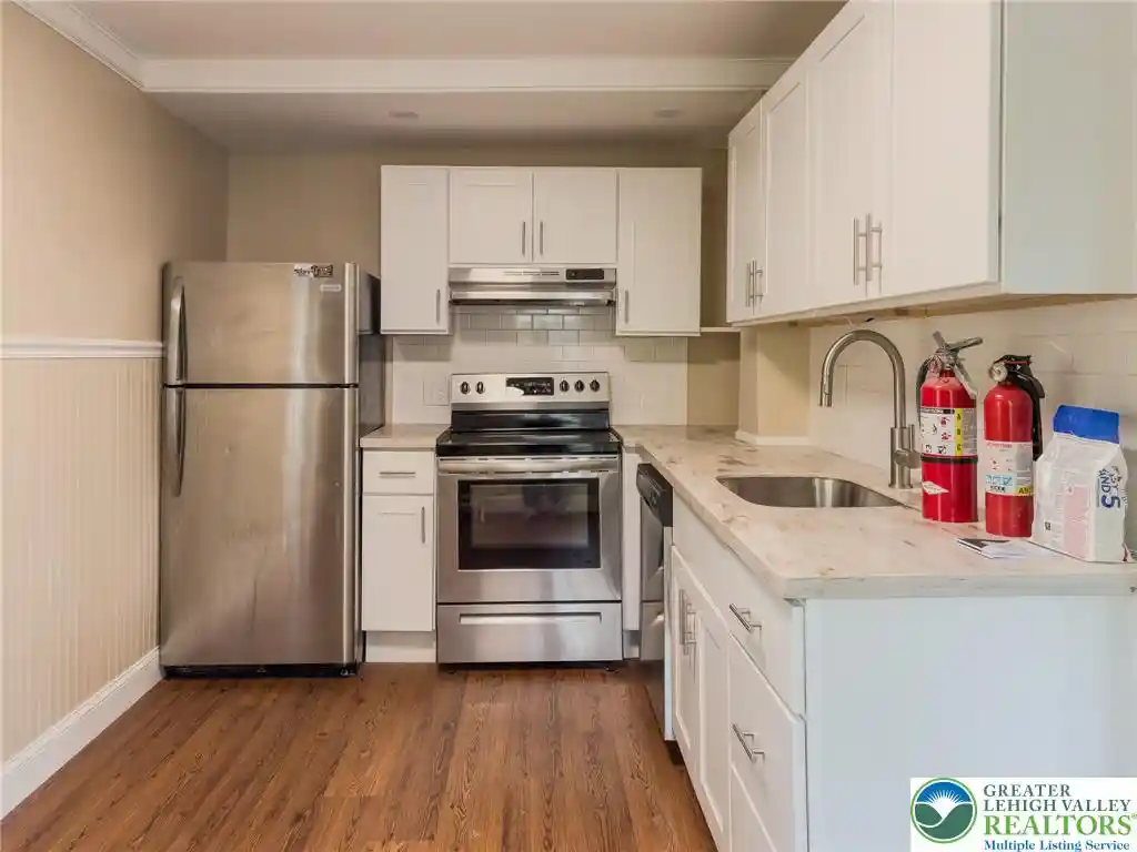 Listing Photo 2 - Condo for sale in 715 Cattell located at 715 Cattell, Easton, PA 18042 - Unit 715 Cattell