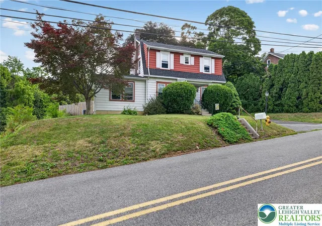 Photo 3 of Sale Pending at 4698 Old Bethlehem Pike, Bethlehem, PA 18015 | MLS# 779472 | Listing updated on 2026-07-04