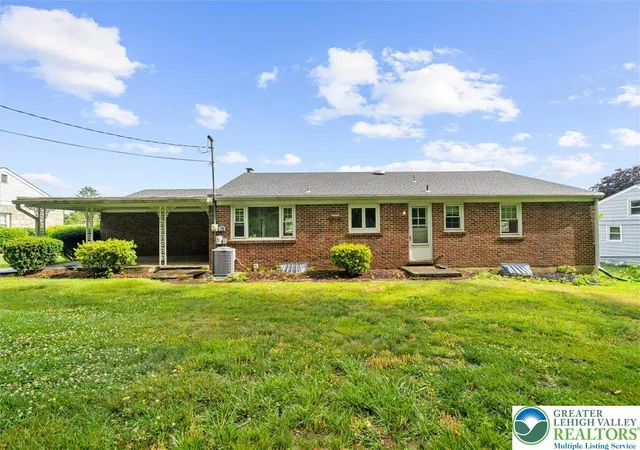 Homes for sale in Bethlehem City, PA | 243 Flagstone, Bethlehem City, PA 18017 | MLS# 779396