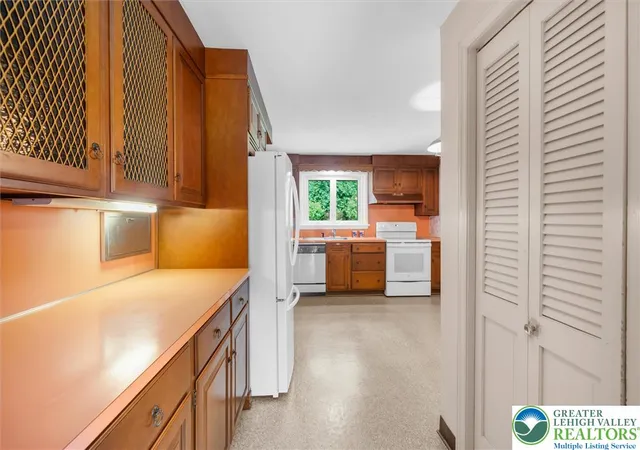 Homes for sale in Bethlehem City, PA | 243 Flagstone, Bethlehem City, PA 18017 | MLS# 779396