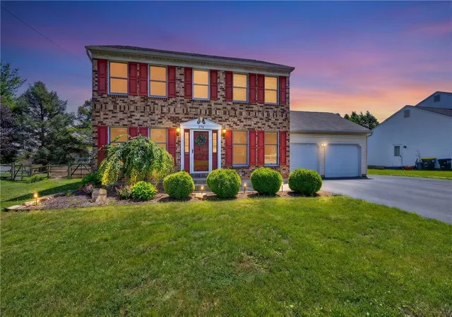 Homes for sale in Nazareth Boro, PA | 175 E Beil Ave, Nazareth Boro, PA 18064 | MLS# 779641