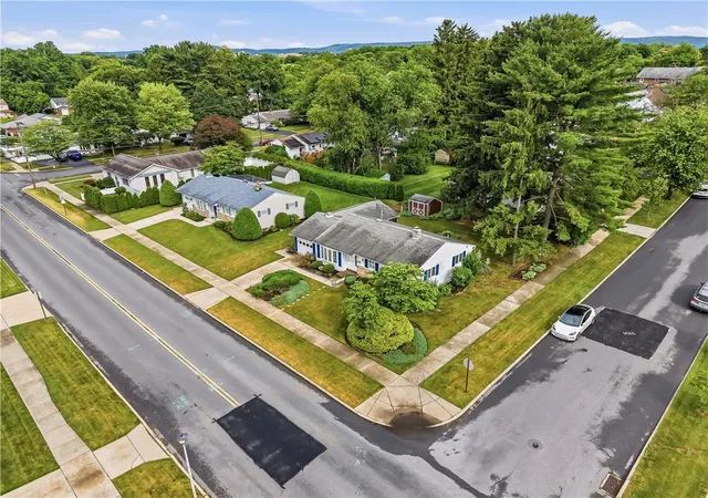 Homes for sale in South Whitehall Twp, PA | 2644 W Pennsylvania St, South Whitehall Twp, PA 18104 | MLS# 779343