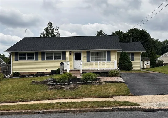 Homes for sale in Allentown City, PA | 2730 Mosser St, Allentown City, PA 18103 | MLS# 779723